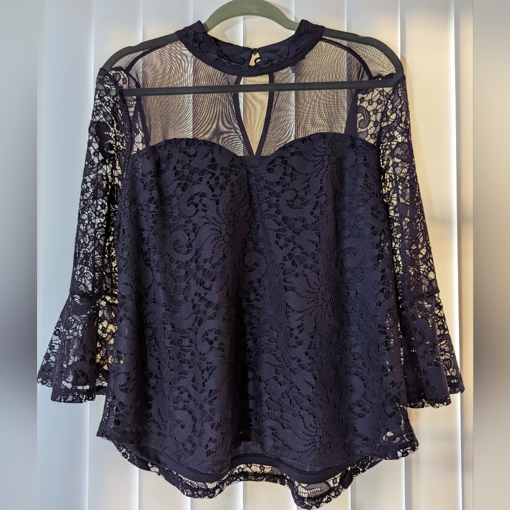 Lily White black lace